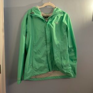 Full zip hooded raincoat